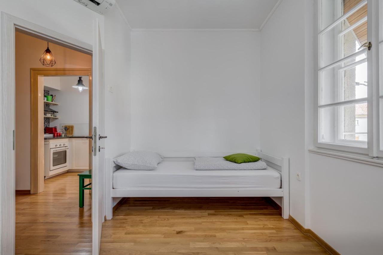 Apartment Dinka With Terrace Split Exteriör bild