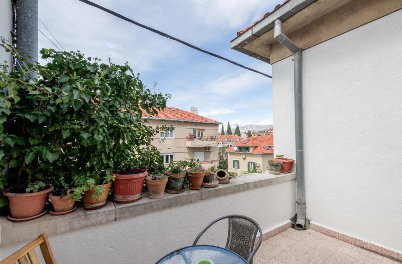 Apartment Dinka With Terrace Split Exteriör bild